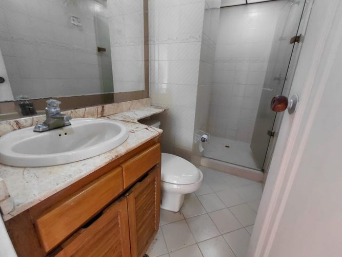 Apartamento de 4 alcobas en arriendo en Las Lomas, Medellín, 200 m² · foto 17 de 24