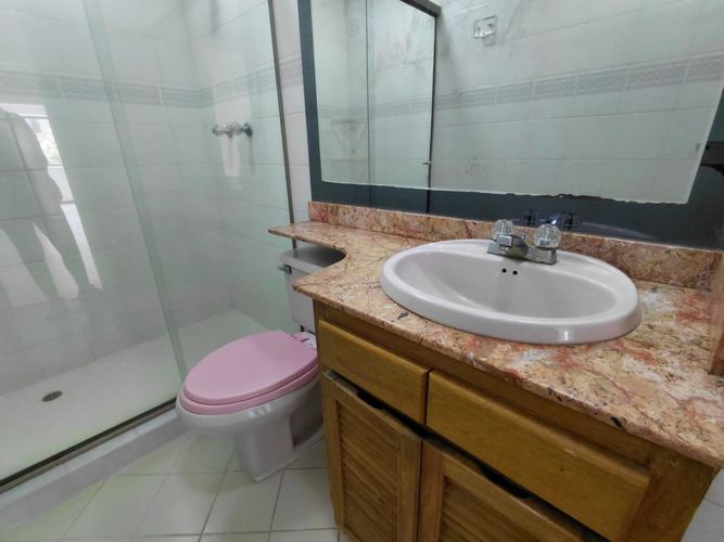 Apartamento de 4 alcobas en arriendo en Las Lomas, Medellín, 200 m² · foto 18 de 24