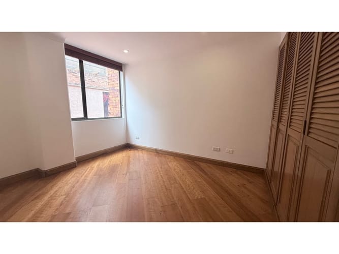 Apartamento de 3 alcobas en venta en La Carolina, Bogotá, 303 m² · foto 8 de 20