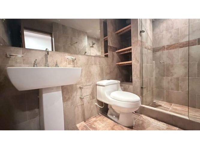 Apartamento de 3 alcobas en venta en La Carolina, Bogotá, 303 m² · foto 9 de 20