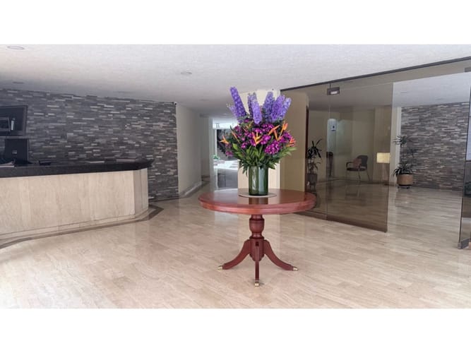 Apartamento de 3 alcobas en venta en La Carolina, Bogotá, 303 m² · foto 18 de 20