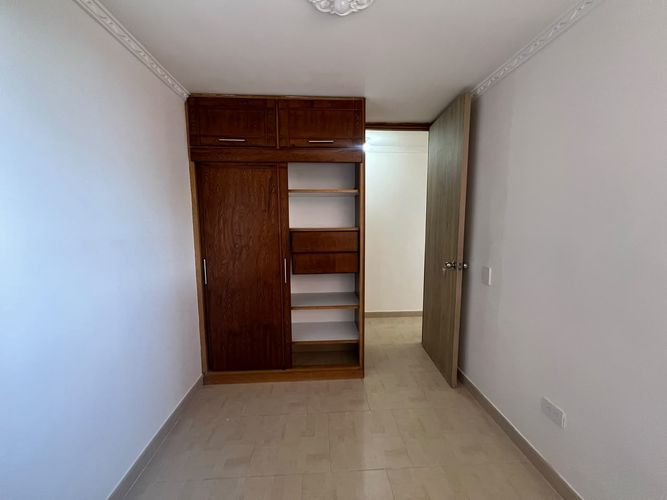Apartamento de 3 alcobas en venta en Centro, Rionegro, 60 m² · foto 6 de 8
