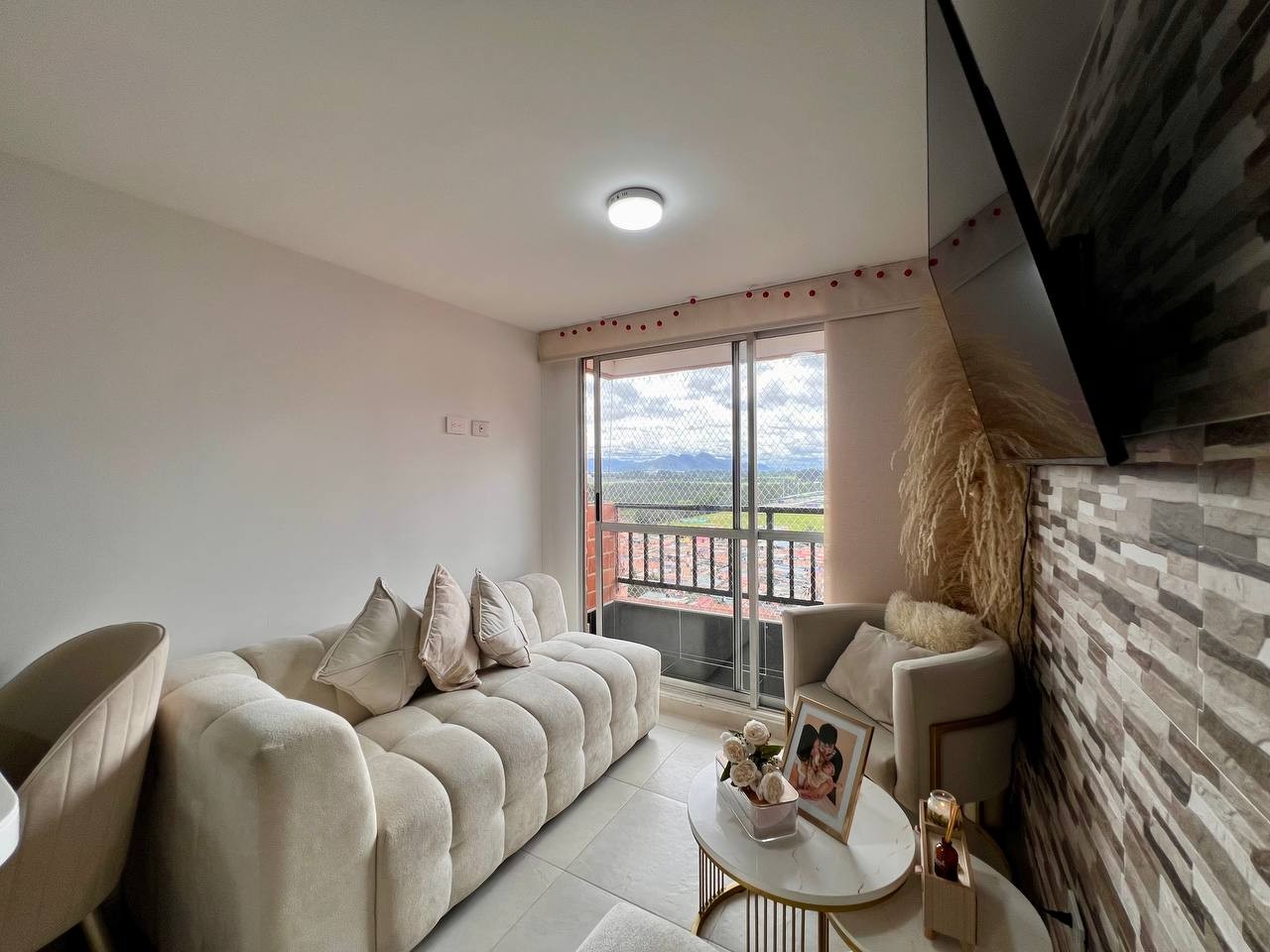 Apartamento en venta en Puente Grande, Bogotá · foto 2 de 17