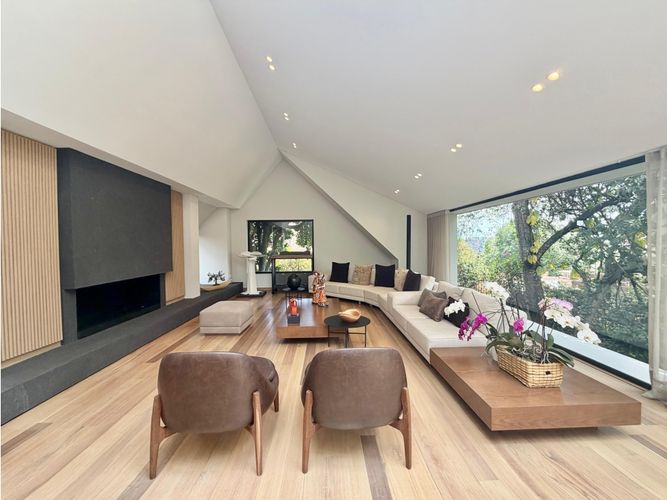 Casa de 3 alcobas en venta en Usaquen, Bogotá, 520 m² · foto 7 de 24