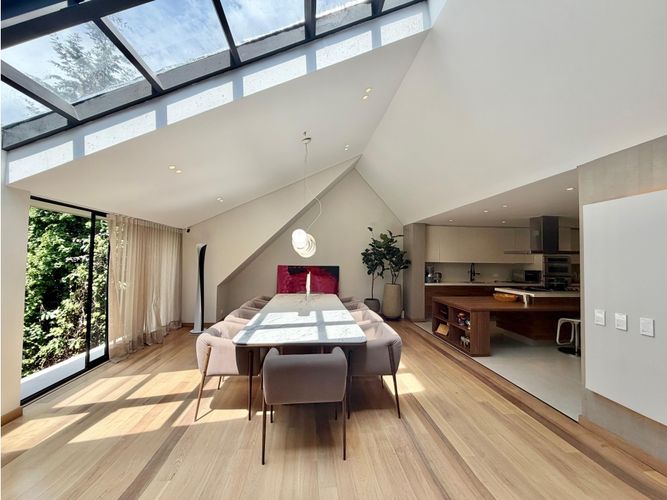 Casa de 3 alcobas en venta en Usaquen, Bogotá, 520 m² · foto 10 de 24