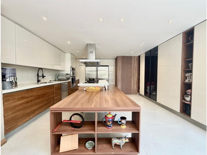 Casa de 3 alcobas en venta en Usaquen, Bogotá, 520 m² · foto 11 de 24