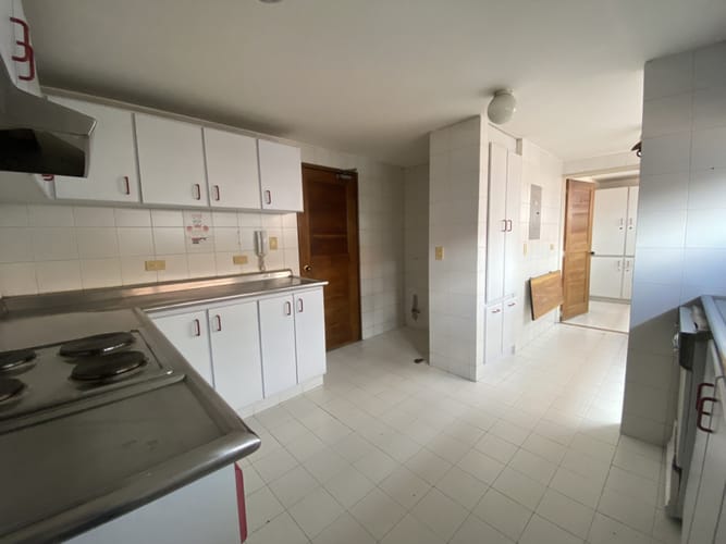 Apartamento de 3 alcobas en venta en Chico, Bogotá, 167 m² · foto 9 de 24