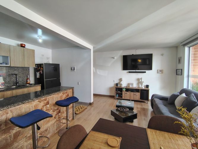 Apartamento en venta en Gran Granada, Bogotá · foto 2 de 18