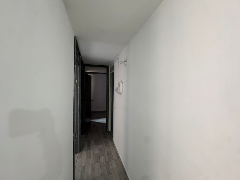 Apartamento en venta en Las Brisas, Bogotá · foto 3 de 11