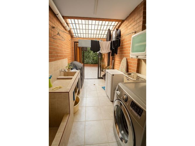 Casa de 4 alcobas en venta en Ciudad Jardin, Cali, 310 m² · foto 17 de 24