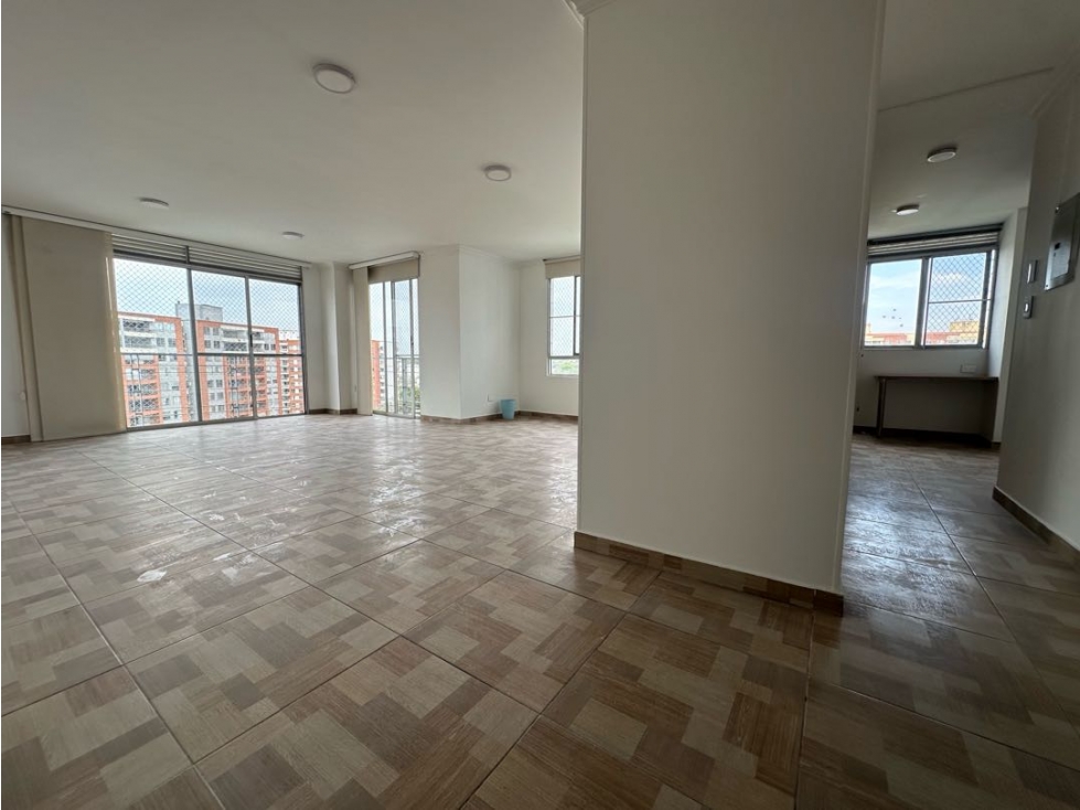 Apartamento en arriendo en Cañasgordas, Cali · foto 2 de 15
