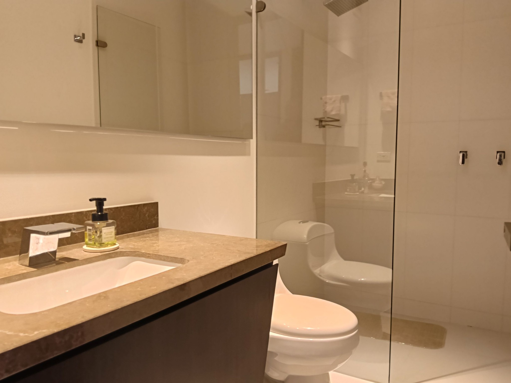 Apartamento en arriendo en Emaus, Bogotá · foto 12 de 23