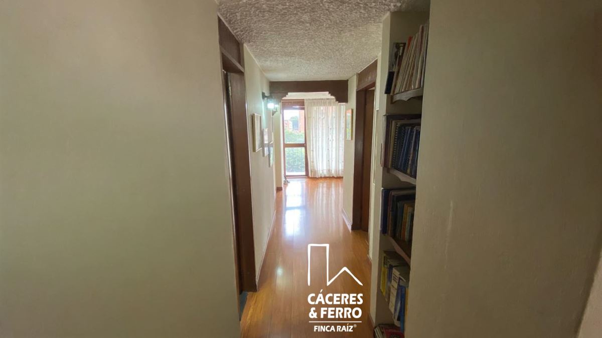 Apartamento en venta en Las Villas, Bogotá · foto 3 de 16