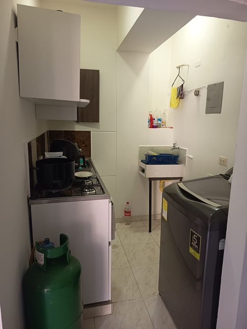 Apartaestudio en venta en La Milagrosa, Medellín, 35 m² · foto 3 de 10
