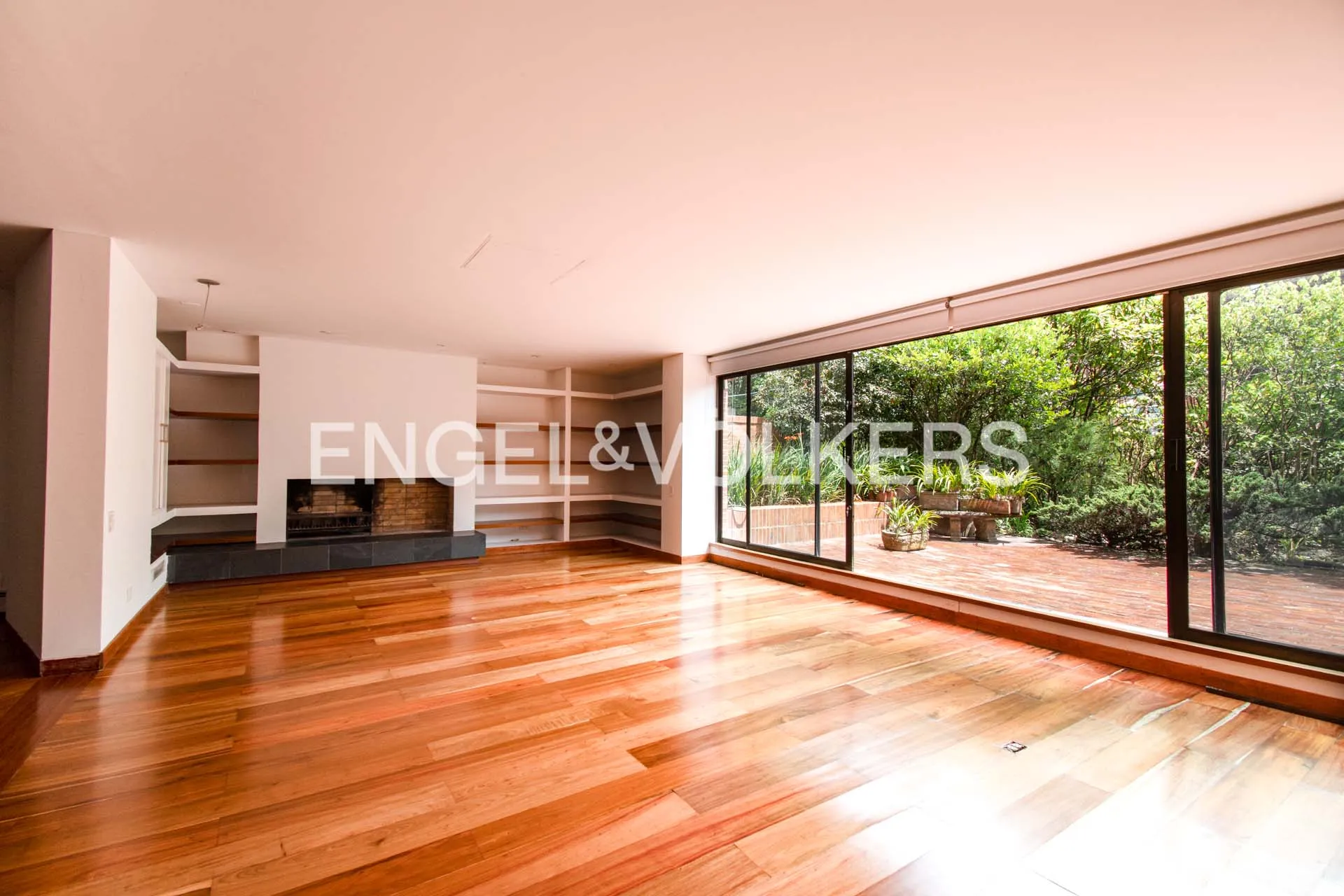 Apartamento en venta en Chicó Alto, Bogotá · foto 2 de 20