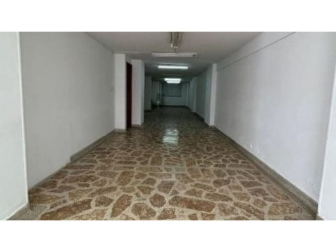 Local en venta en Los Naranjos, Envigado, 294 m² · foto 3 de 11