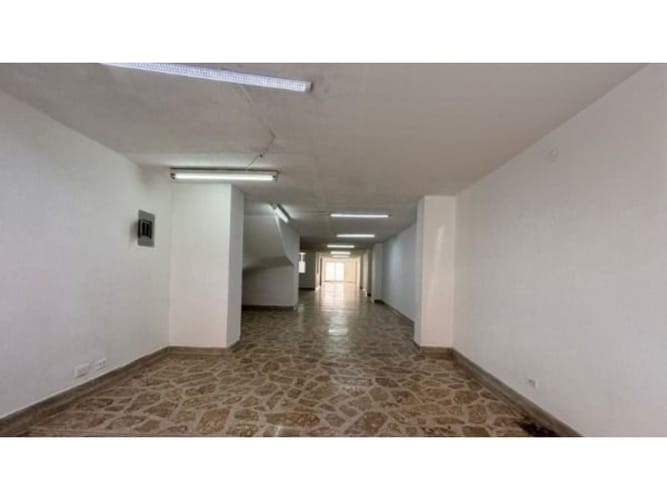 Local en venta en Los Naranjos, Envigado, 294 m² · foto 5 de 11
