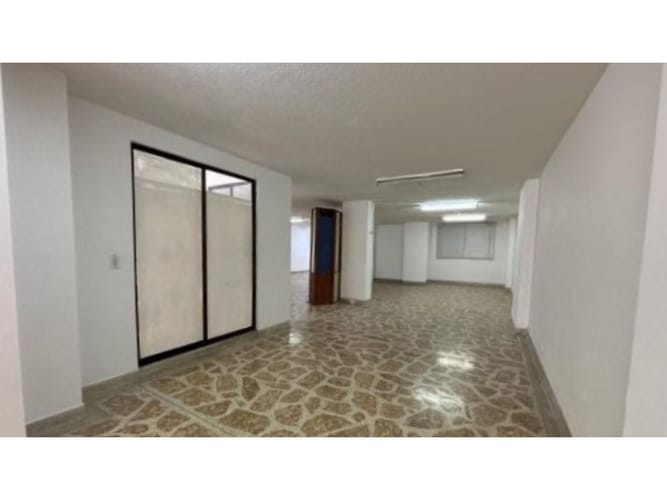 Local en venta en Los Naranjos, Envigado, 294 m² · foto 7 de 11