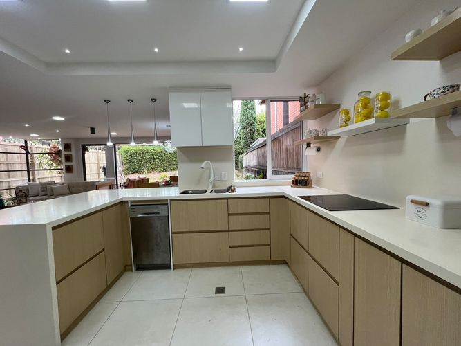 Casa de 3 alcobas en arriendo en Los Naranjos, Envigado, 300 m² · foto 8 de 20