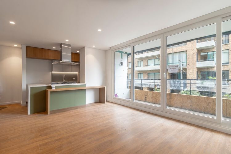Apartamento de 2 alcobas en venta en Santa Barbara Oriental, Bogotá, 106 m² · foto 4 de 15