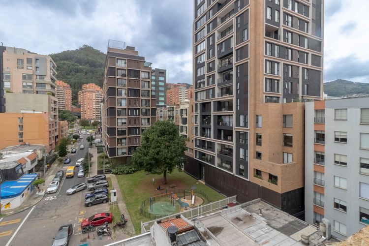 Apartamento de 2 alcobas en venta en Santa Barbara Oriental, Bogotá, 106 m² · foto 15 de 15