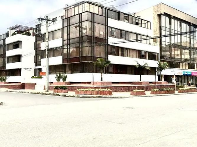Apartamento en venta en Santa Barbara Central, Bogotá · foto 1 de 8