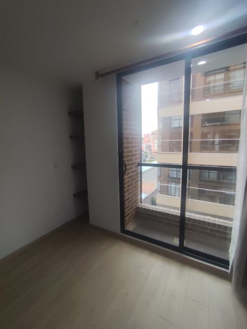 Apartaestudio en venta en Los Cedros Oriental, Bogotá, 30 m² · foto 12 de 20