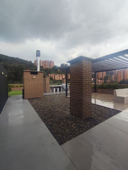 Apartaestudio en venta en Los Cedros Oriental, Bogotá, 30 m² · foto 18 de 20