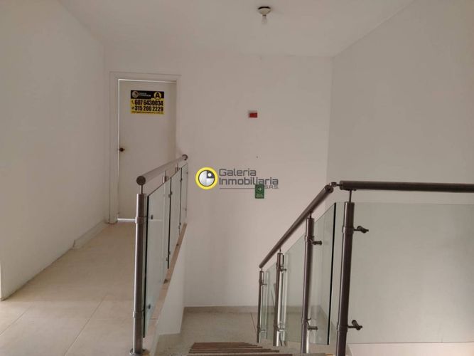 Oficina en arriendo en Cabecera Del Llano, Bucaramanga, 12 m² · foto 2 de 7