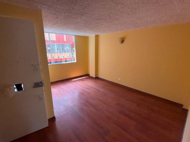 Apartamento de 2 alcobas en venta en Granada Sur, Bogotá, 46 m² · foto 11 de 20