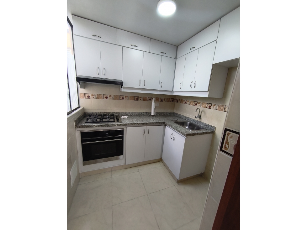 Apartamento en venta en Modelia, Bogotá · foto 8 de 24