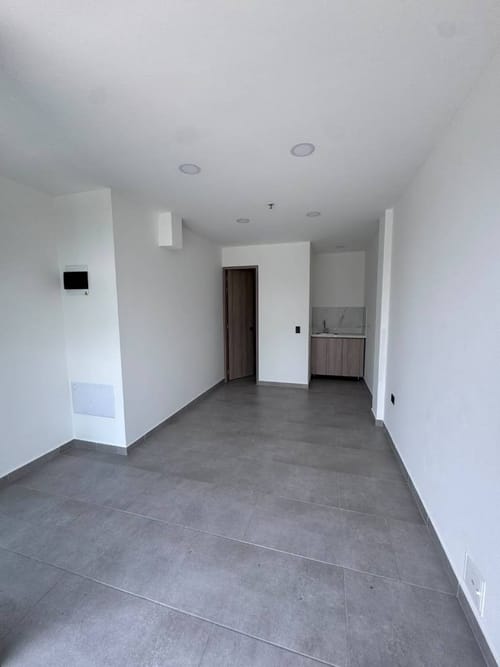 Local en arriendo en Toledo, La Estrella, 18 m² · foto 3 de 7