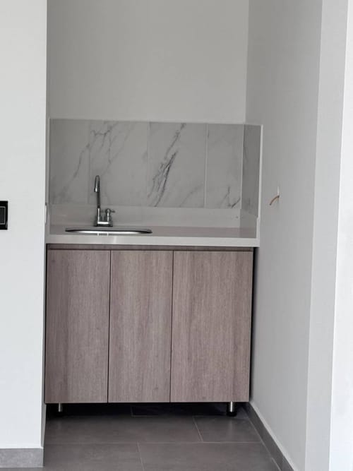 Local en arriendo en Toledo, La Estrella, 18 m² · foto 6 de 7