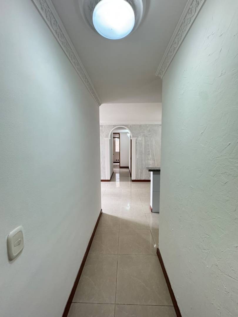 Apartamento en venta en Modelia Occidental, Bogotá · foto 4 de 24