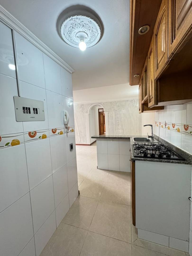 Apartamento en venta en Modelia Occidental, Bogotá · foto 8 de 24