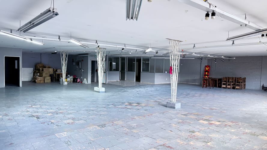 Bodega en arriendo en El Poblado, Medellín, 520 m² · foto 2 de 7