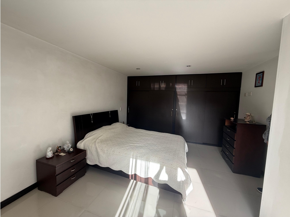 Apartamento en venta en Los Colores, Medellín · foto 3 de 18