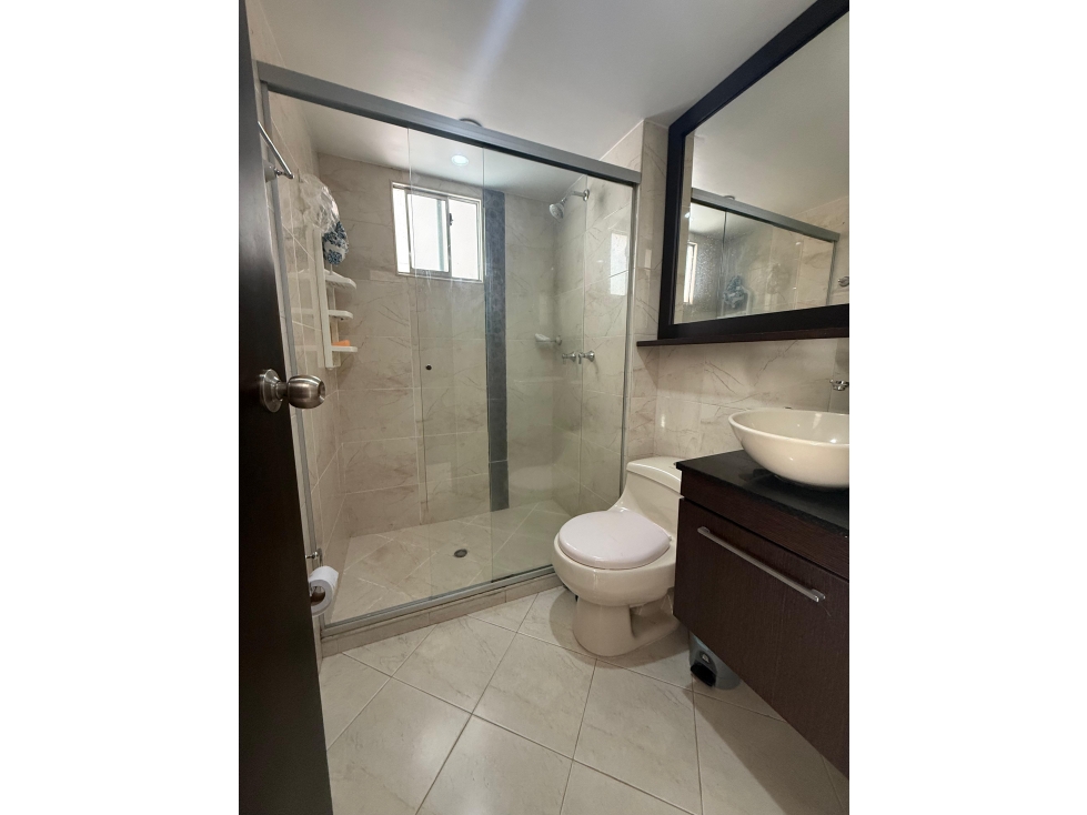Apartamento en venta en Los Colores, Medellín · foto 5 de 18