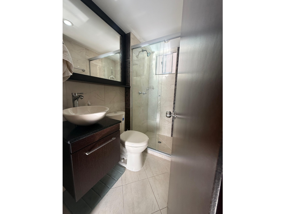 Apartamento en venta en Los Colores, Medellín · foto 16 de 18