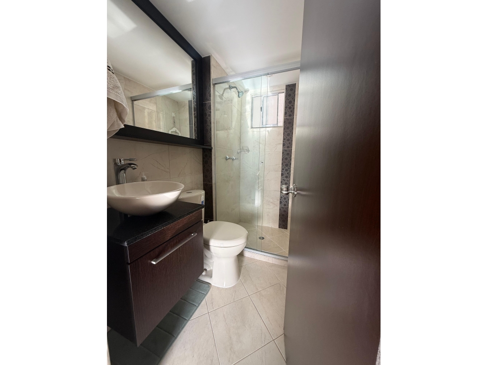 Apartamento en venta en Los Colores, Medellín · foto 17 de 18