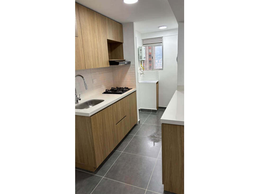 Apartamento en venta en Los Naranjos, Itagüí · foto 3 de 14