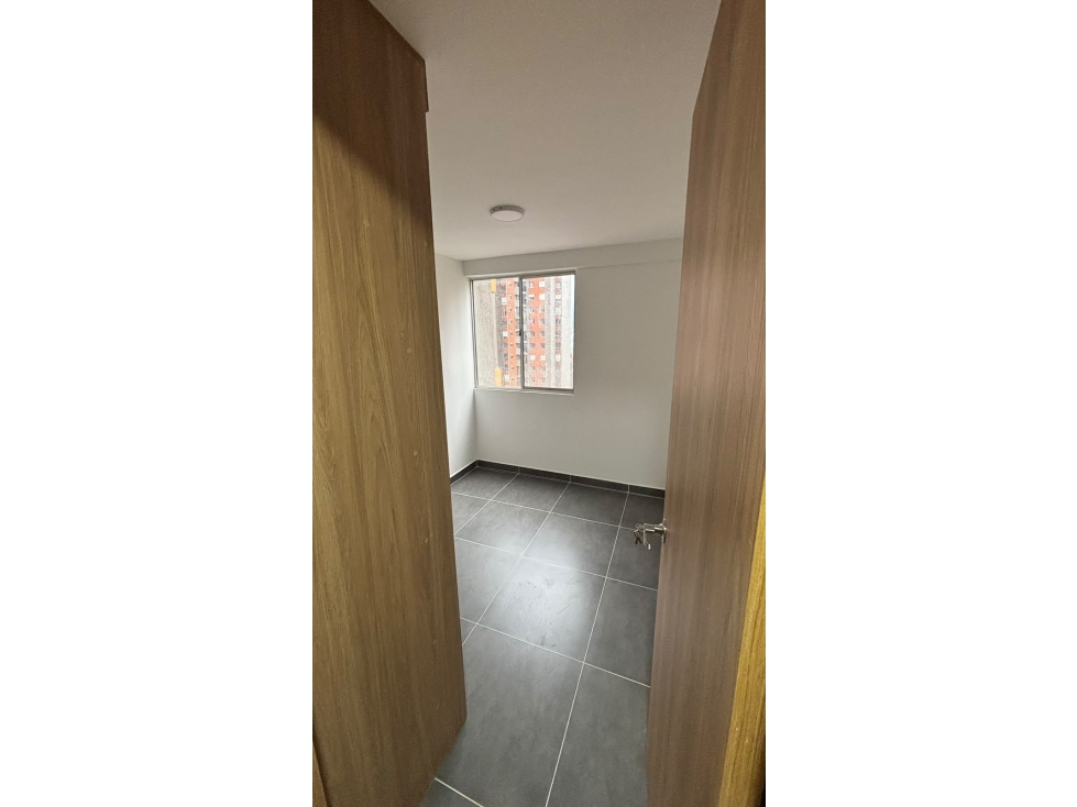 Apartamento en venta en Los Naranjos, Itagüí · foto 6 de 14
