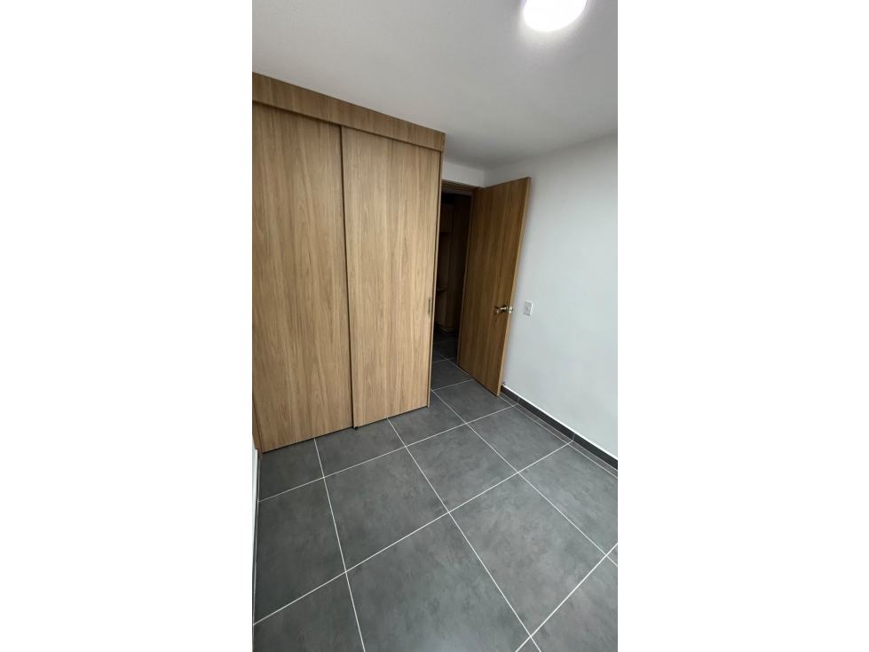 Apartamento en venta en Los Naranjos, Itagüí · foto 10 de 14