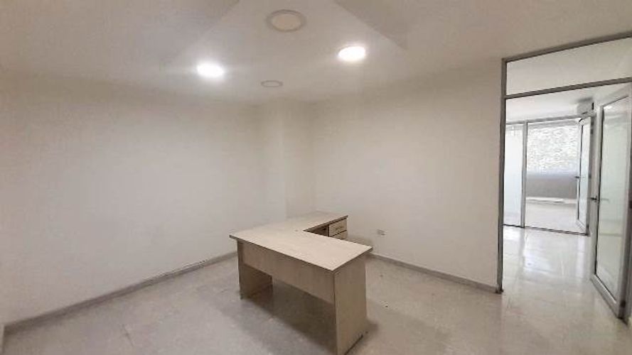 Oficina en arriendo en San Nicolas, Cali, 49 m² · foto 21 de 24