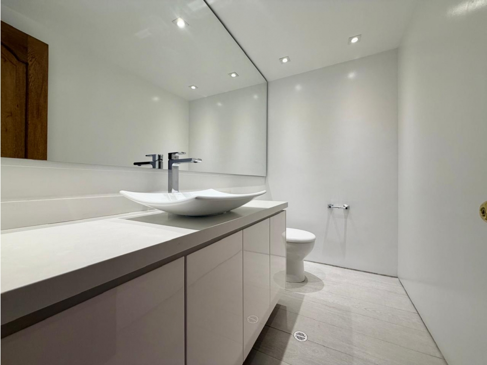 Apartamento en venta en Los Rosales, Bogotá · foto 7 de 17