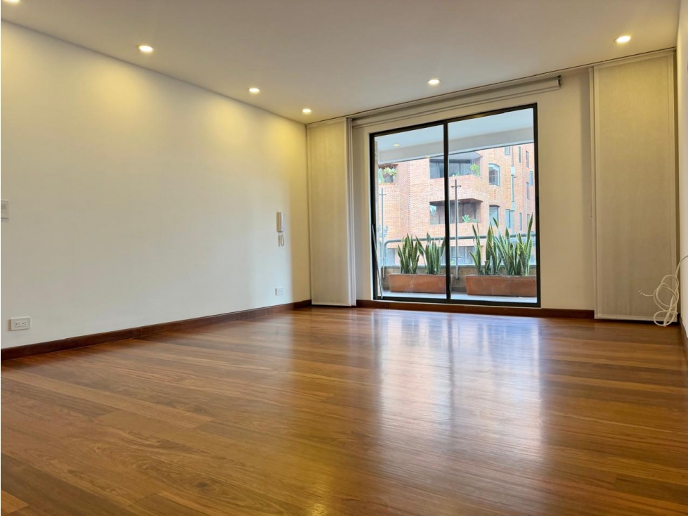 Apartamento en venta en Los Rosales, Bogotá · foto 11 de 17