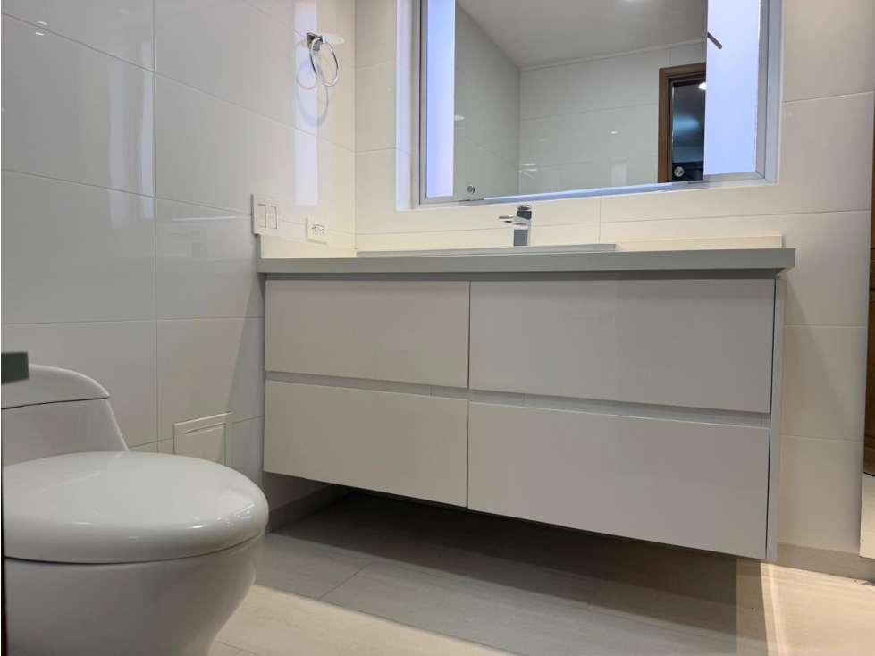 Apartamento en venta en Los Rosales, Bogotá · foto 13 de 17