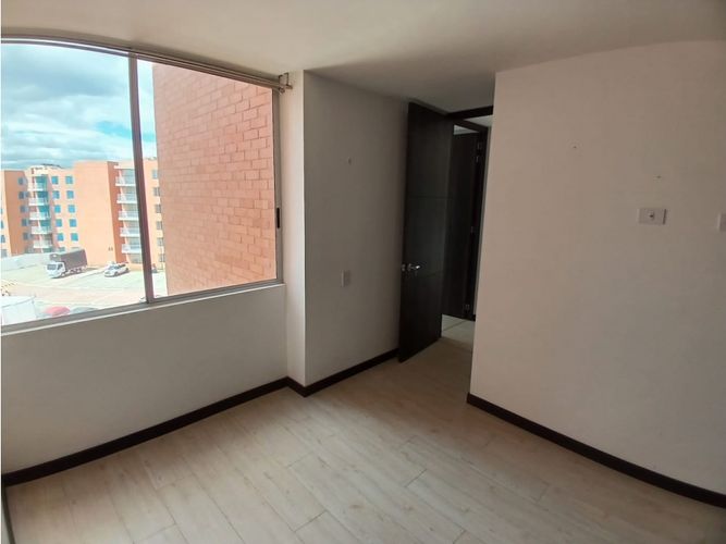 Apartamento de 2 alcobas en venta en Condominio Campestre Alhambra, Madrid, 58 m² · foto 20 de 21