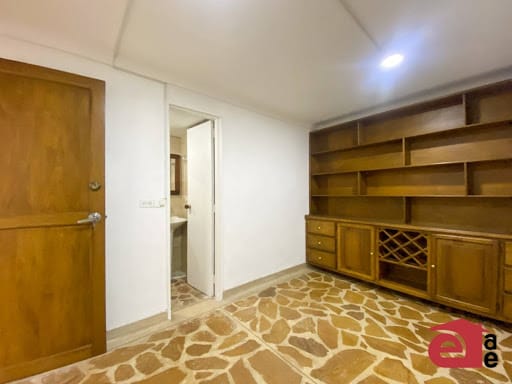 Oficina en arriendo en Zona Centro, Envigado, 40 m² · foto 2 de 5