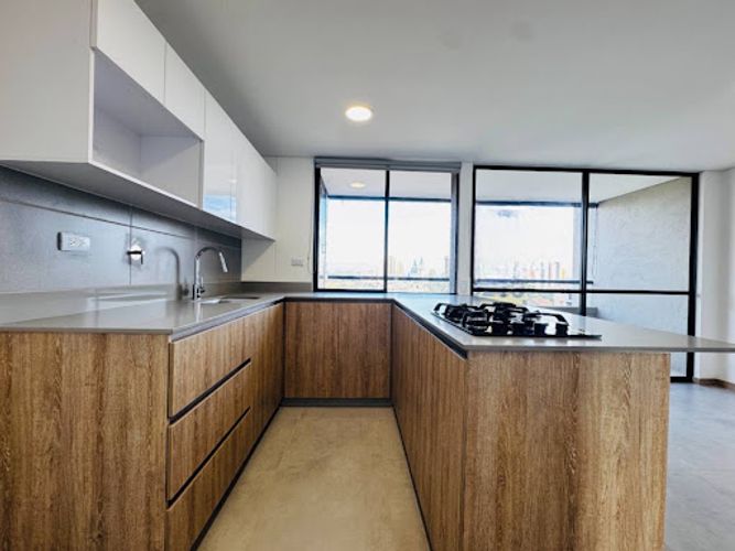 Apartamento de 2 alcobas en venta en El Porvenir, Rionegro, 76 m² · foto 2 de 24